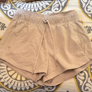 Lulu Women’s Drawstring Lounge Shorts Beige- NWOT Size 6